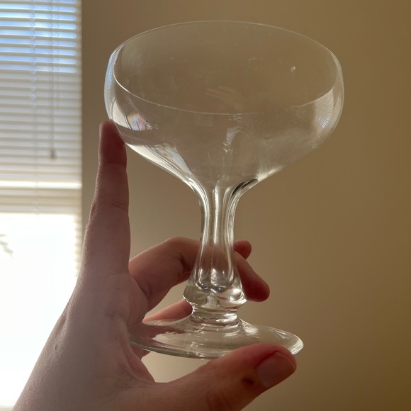 2 Glass Coupes - Picture 5 of 5